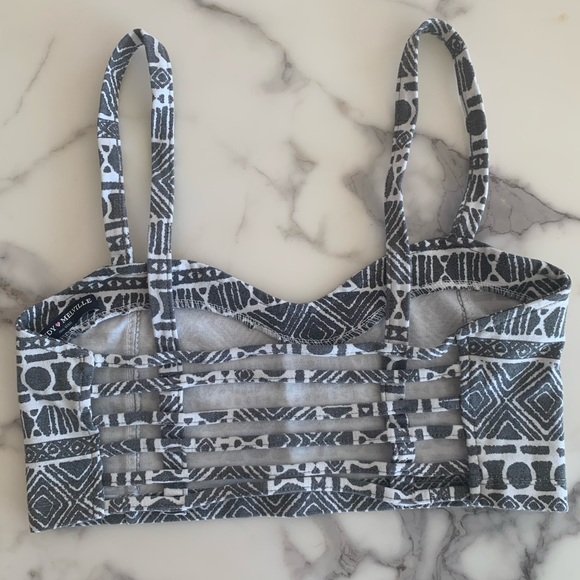 Brandy Melville Grey Aztec Chiyo Crop Top/Bralette - Picture 4 of 7